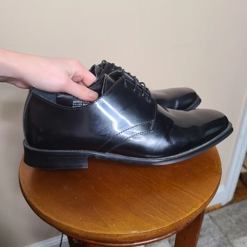 Jos A Bank Men's Black Leather Oxford Dress Shoes